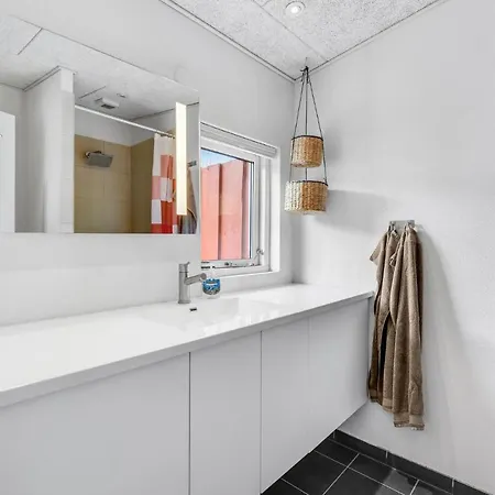 1 Bedroom Stunning In Aabenraa